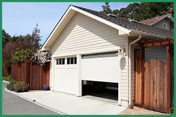 Quality Garage Door Service Vista, CA 442-259-0001 - resi-cont-gr-22m